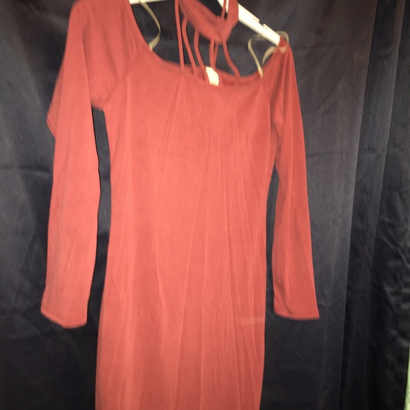 DRESS UP TONIGHT COCO AVANTE SIZE MEDIUM  MAROON - Picture 6 of 8